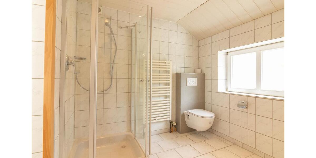 Ab sofort verfügbar: Teilsanierte Doppelhaushälfte in Cismar 4 zimmer