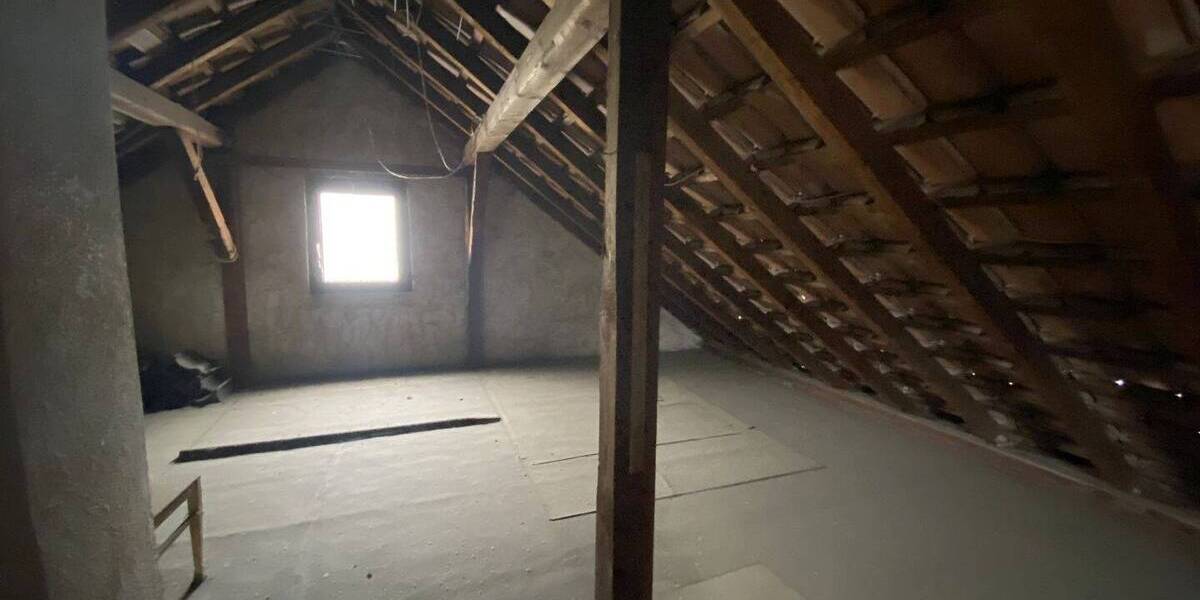 BIETERVERFAHREN - PROVISIONSFREI für Käufer - Einfamilienhaus mit Entwicklungsspielraum 4 zimmer