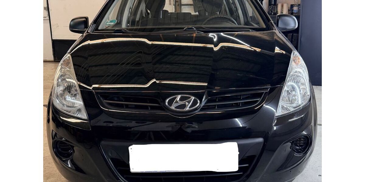 Hyundai i20 120.000 km 3.300 &euro; Stutensee 76297