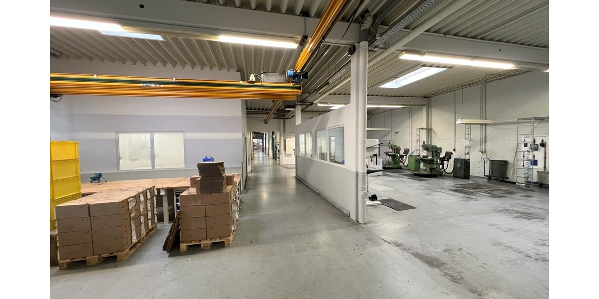 Lager-Produktionsanlage mit Büro in Lübbecke zimmer