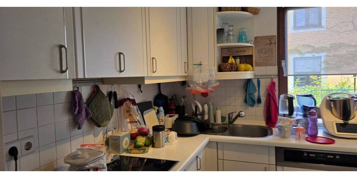 Etagenwohnung Würzburg Versbach - 3 Zimmer, 90 m&sup2;, 1.075&euro; | Angebot:26436730
