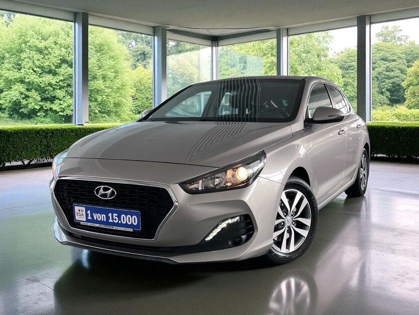 i30