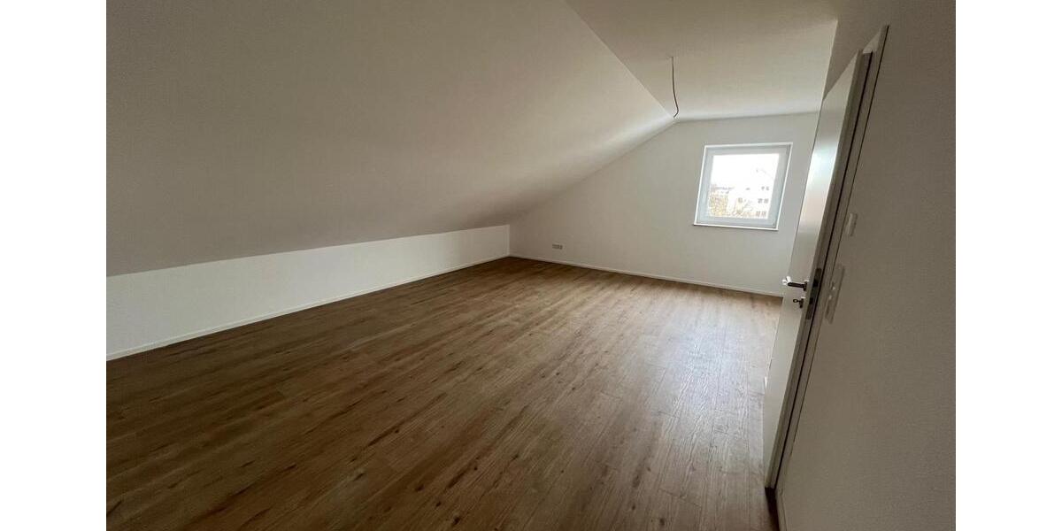 Doppelhaushälfte Wertingen - 6.5 Zimmer, 172 m&sup2;, 1.800&euro; | Angebot:26552988