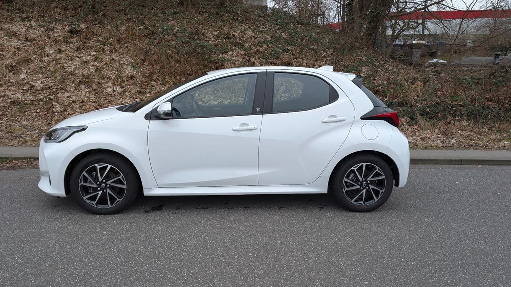 Toyota Yaris 10.600 km 19.400 &euro; Hamburg 22299