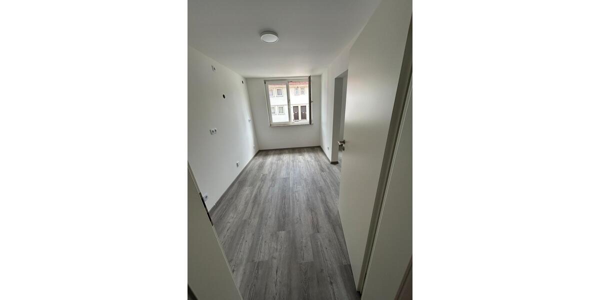 Etagenwohnung Tann (Rhön) - 3 Zimmer, 80 m&sup2;, 600&euro; | Angebot:24418524