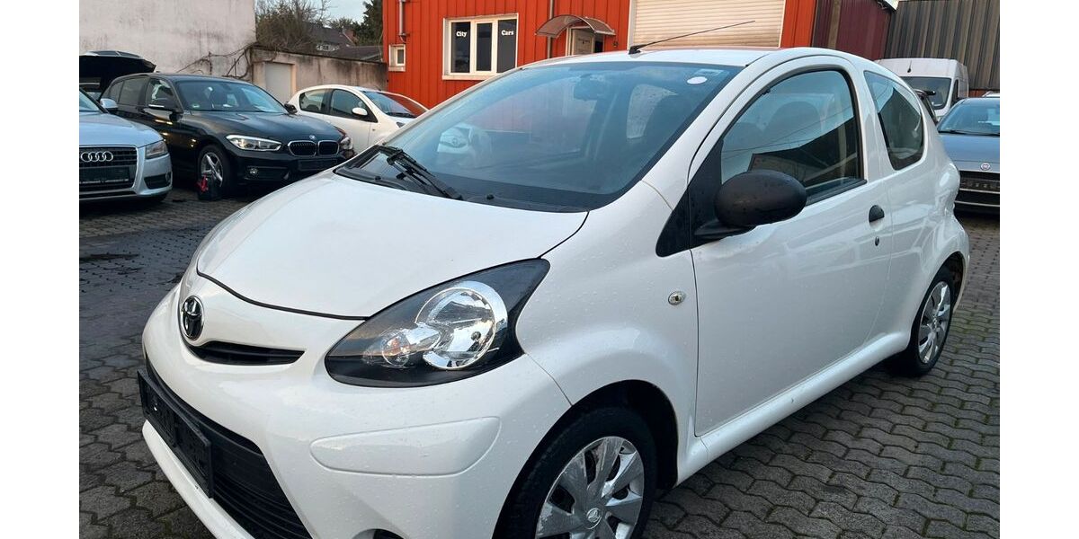 Toyota Aygo (X) 183.000 km 2.680 &euro; Saarlouis 66740