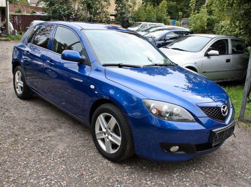 Mazda 3 124.400 km 3.799 € Berlin 13057