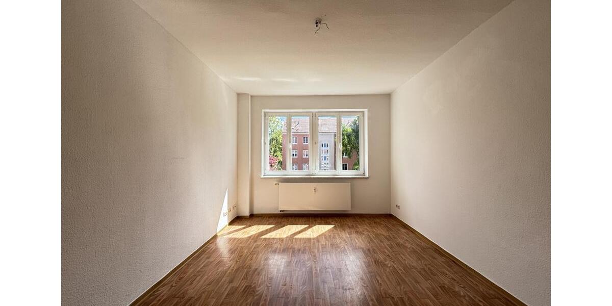 Etagenwohnung Frankfurt (Oder) - 2 Zimmer, 73 m&sup2;, 572&euro; | Angebot:26367737