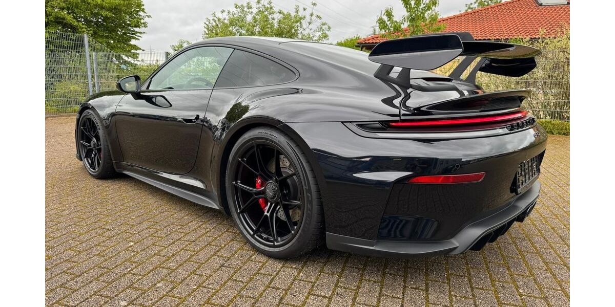 Porsche 992 6.000 km 206.992 &euro; Kirchhain 35274