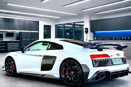 Audi R8 1.950 km 259.900 &euro; Hamburg 22047