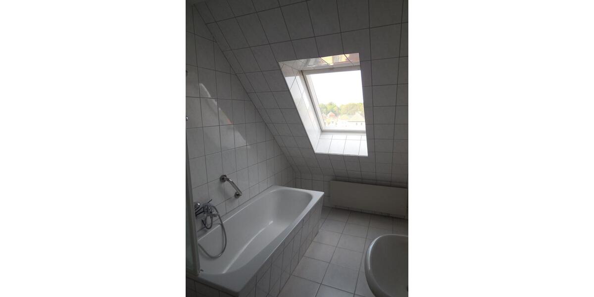 Dachgeschoßwohnung Königswartha - 2 Zimmer, 69 m&sup2;, 320&euro; | Angebot:26463613