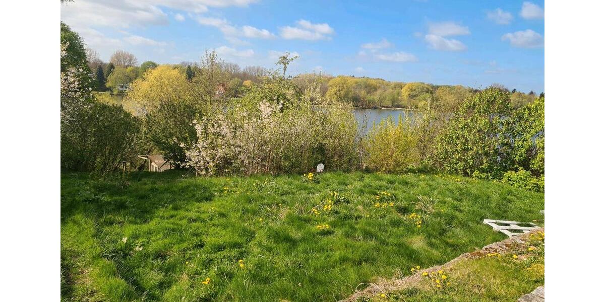 Dachgeschoßwohnung Lüdersdorf - 3 Zimmer, 70 m&sup2;, 1.095&euro; | Angebot:26326840