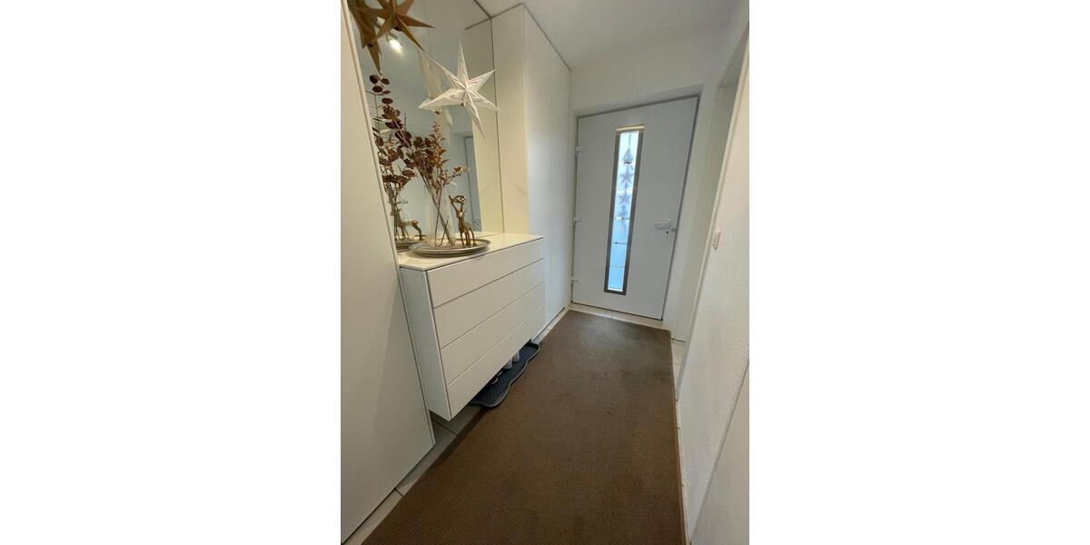 Moderne Doppelhaushälfte mit viel Platz und Ausbaupotenzial 6 zimmer