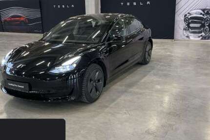 Tesla Model 3 60.219 km 28.800 &euro; Hanau 63457