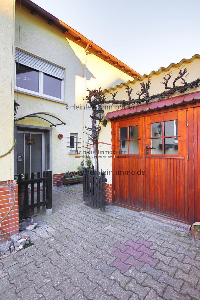 Einfamilienhaus# opt. Bauplatz# Sauna# Wintergarten# Kaminofen# PV & Solar# Griesheim Hofmannstr. 8 zimmer