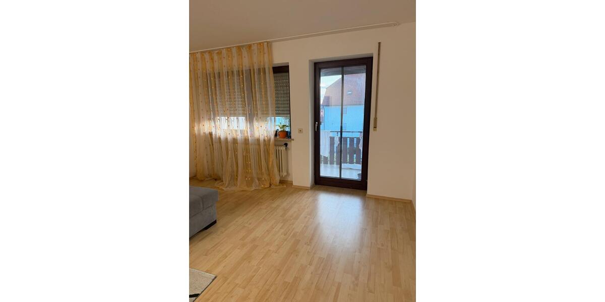 Etagenwohnung Dillingen an der Donau - 3 Zimmer, 77 m&sup2;, 215.000&euro; | Angebot:27116811