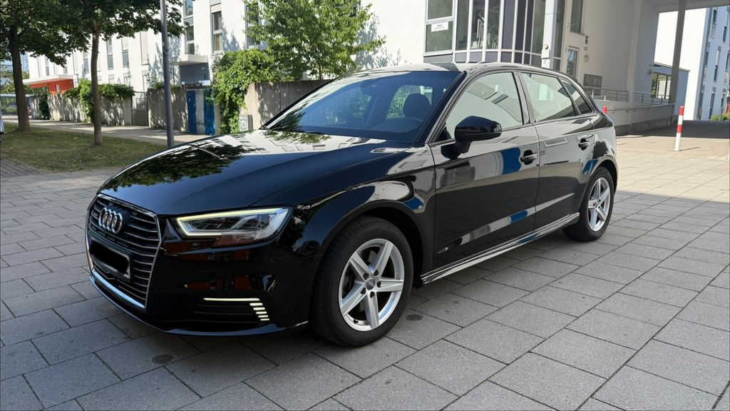 Audi A3 117.000 km 15.250 &euro; München 81737