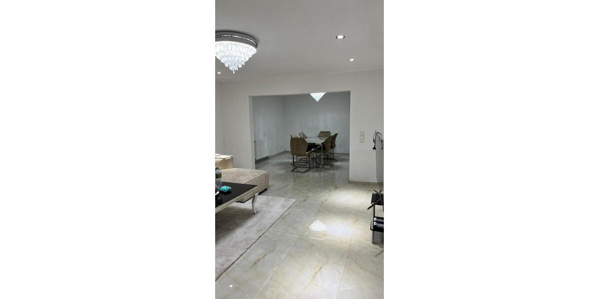 Einfamilienhaus Lebach - 10 Zimmer, 200 m&sup2;, 279.000&euro; | Angebot:22079790