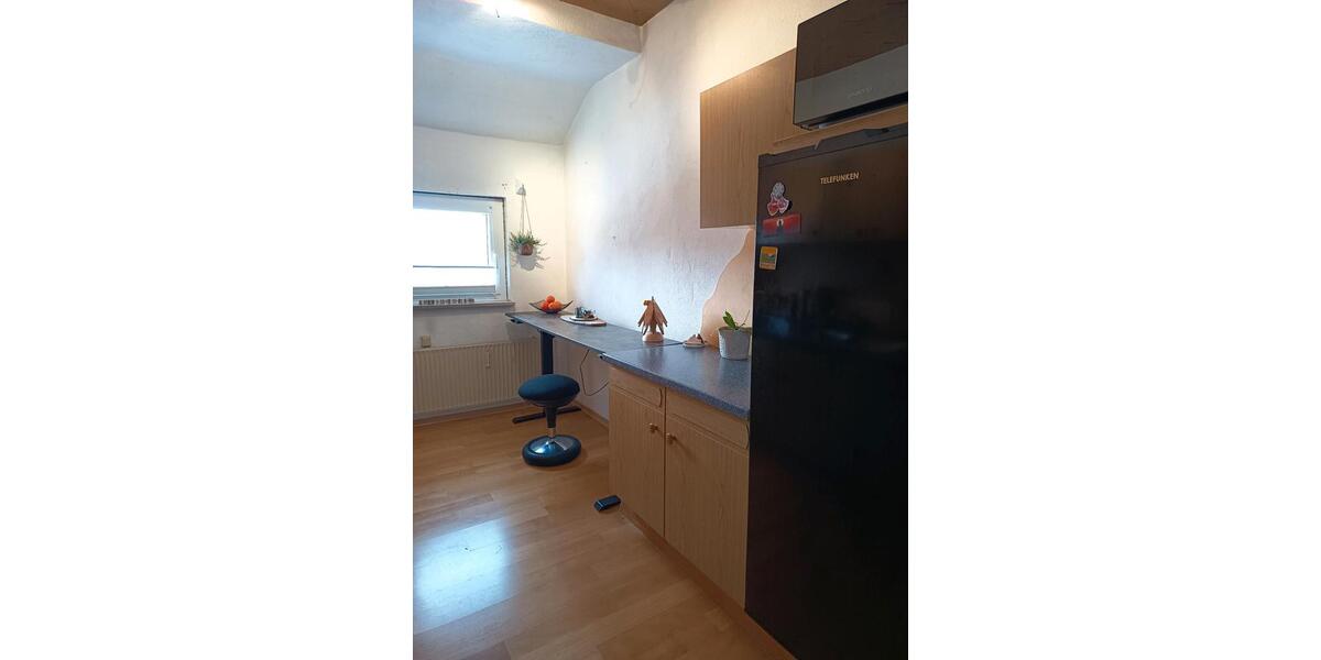 möblierte Wohnung für 6 Monate-ideal für Praktikanten oder Refis 2 zimmer