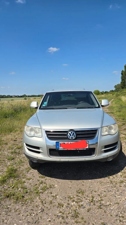 VW Touareg 330.339 km 4.200 € Magdeburg 39126