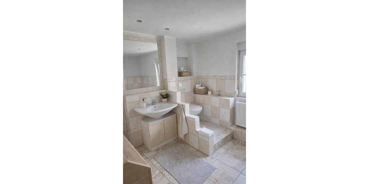 Mehrfamilienhaus, Wohnhaus Haiger - 11 Zimmer, 240 m&sup2;, 599.000&euro; | Angebot:26072521