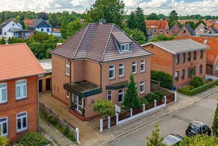 Haus Büdelsdorf - 8 Zimmer, 257 m&sup2;, 390.000&euro; | Angebot:27516070