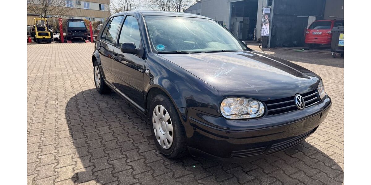 VW Golf 240.000 km 2.799 &euro; Rechberghausen 73098