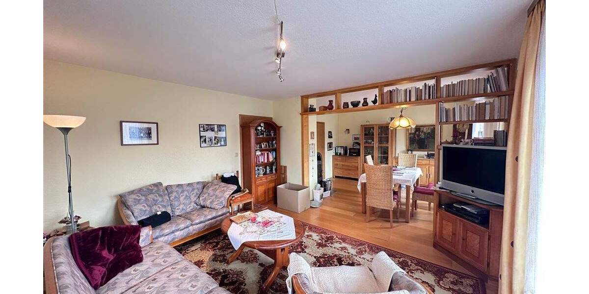 Mehrfamilienhaus, Wohnhaus Ippesheim Herrnberchtheim - 8 Zimmer, 189 m&sup2;, 285.000&euro; | Angebot:25772226
