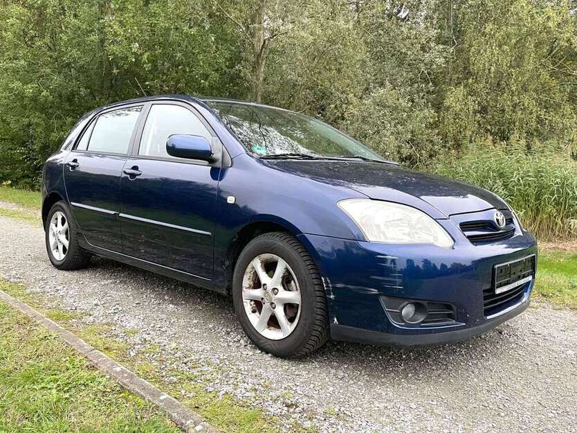 Toyota Corolla 101.000 km 3.790 € Bremen 28197
