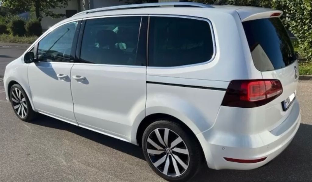 VW Sharan 153.453 km 17.300 &euro; Röhrmoos 85244