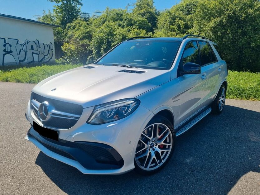 Mercedes-Benz GLE 63 AMG 52.000 km 55.990 € Dresden 01217