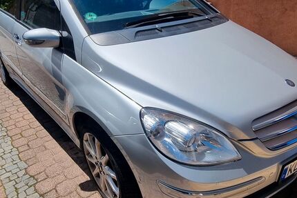 Mercedes-Benz B 180 251.000 km 2.100 &euro; Hochspeyer 67691