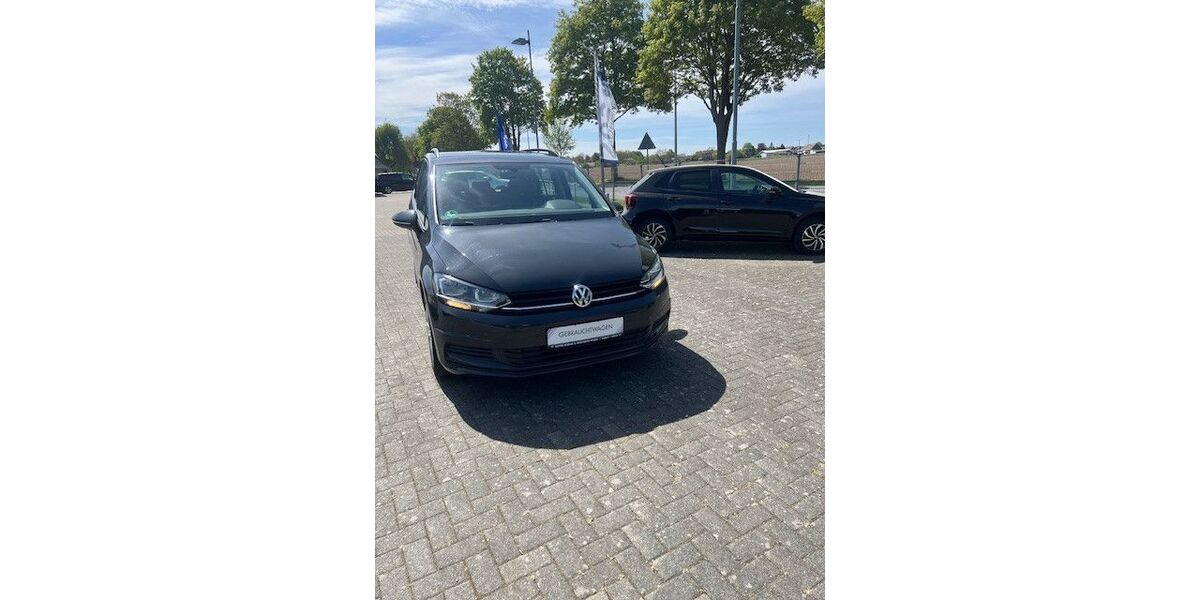 VW Touran 129.440 km 10.750 &euro; Bedburg-Hau 47551