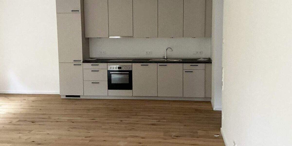 Etagenwohnung Hannover Döhren - 5 Zimmer, 140 m&sup2;, 1.990&euro; | Angebot:24696709