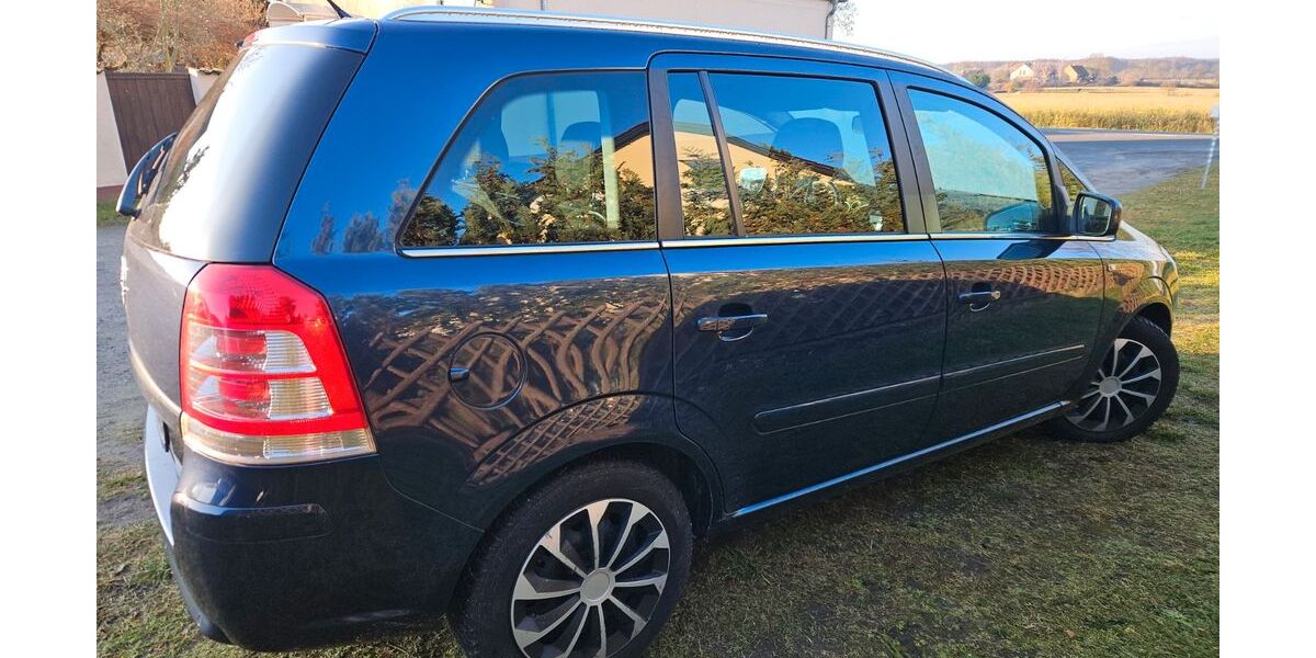Opel Zafira 151.320 km 5.700 &euro; Trebbin 14959