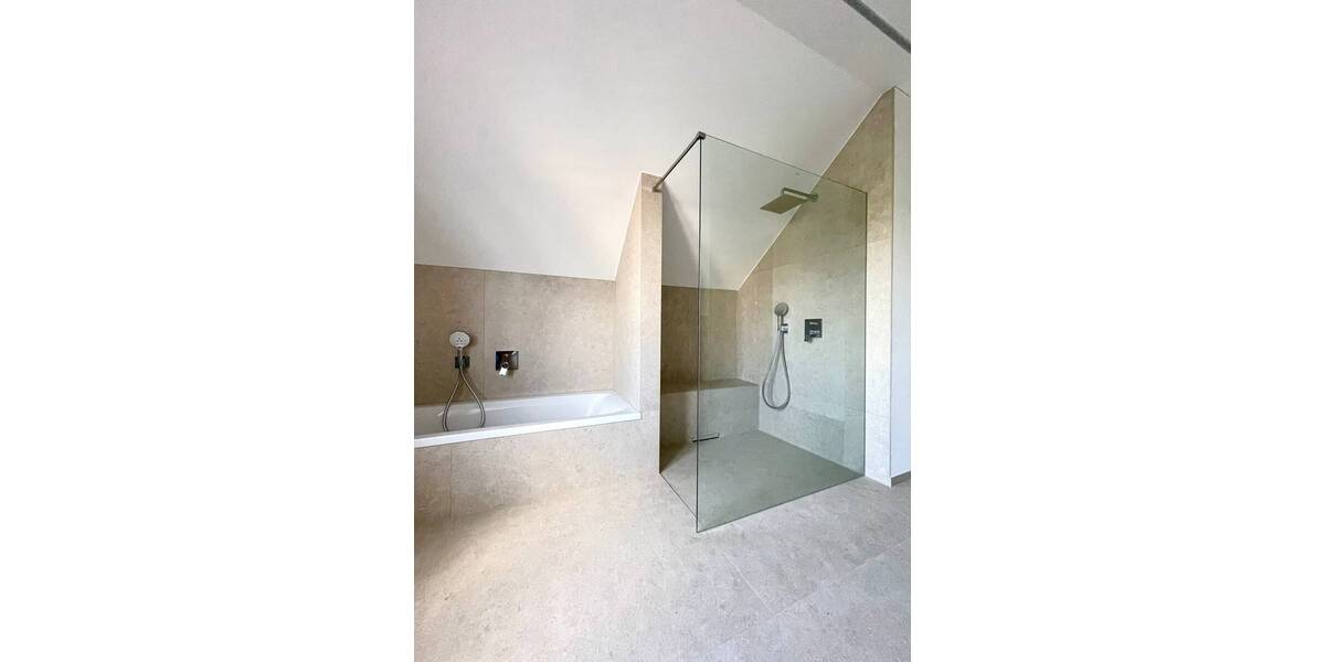 Etagenwohnung Radolfzell am Bodensee / Böhringen Böhringen - 3 Zimmer, 110 m&sup2;, 1.850&euro; | Angebot:26438462