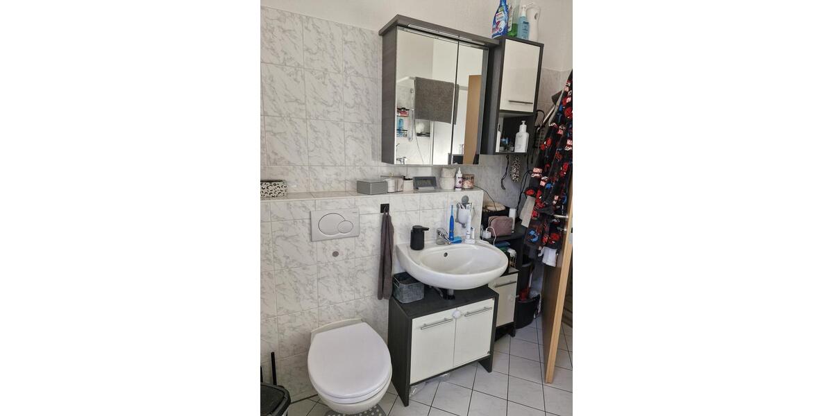 Etagenwohnung Halle (Saale) Silberhöhe - 4 Zimmer, 80 m&sup2;, 680&euro; | Angebot:26393080