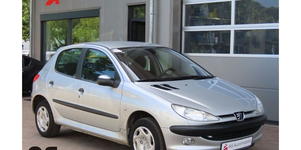 Peugeot 206 92.000 km 1.890 &euro; Stuttgart 70329
