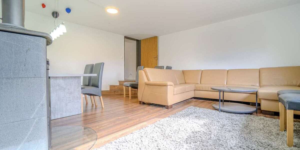 Mehrfamilienhaus mit Weitblick in bester Lage Herborn OT - Mehrfamilienhaus, Wohnhaus Herborn | Angebot:27271502