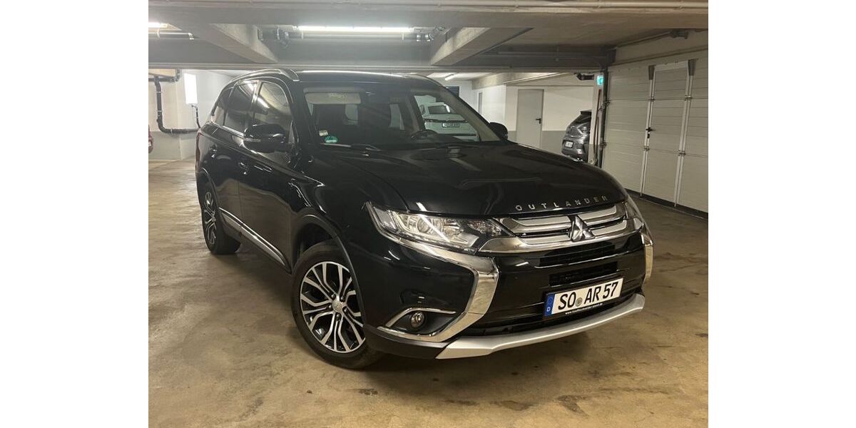 Mitsubishi Outlander 133.600 km 14.990 &euro; Bad Sassendorf 59505