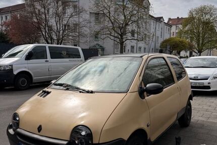 Renault Twingo 83.600 km 1.500 &euro; Flörsheim 65439