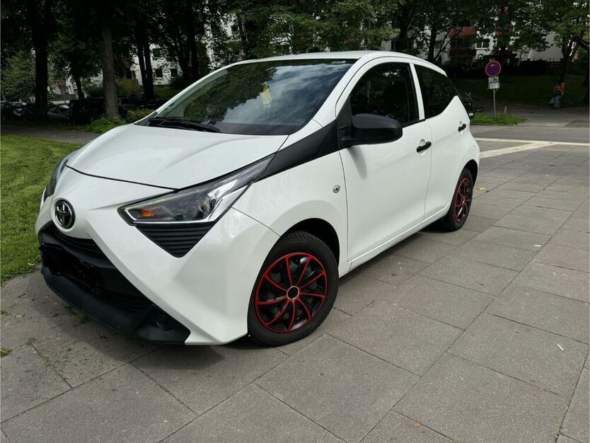 Aygo (X)