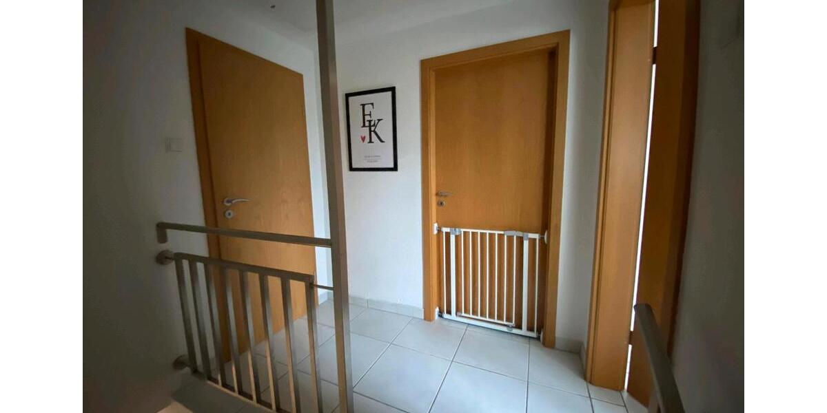 Dachgeschoßwohnung Ennigerloh - 3 Zimmer, 89 m&sup2;, 730&euro; | Angebot:25500899