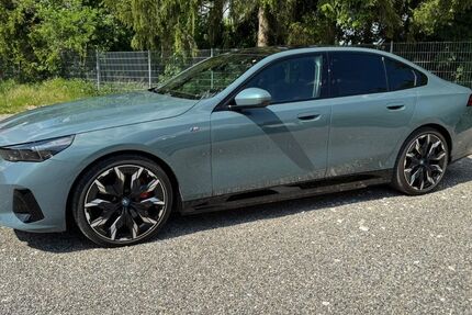 BMW i5 20.000 km 59.600 &euro; Gundelfingen 89423