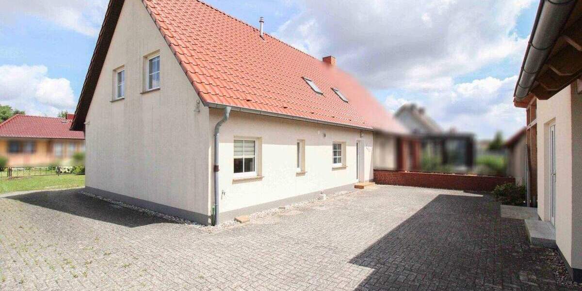 Doppelhaushälfte Tribsees - 4 Zimmer, 114 m&sup2;, 245.000&euro; | Angebot:25645931