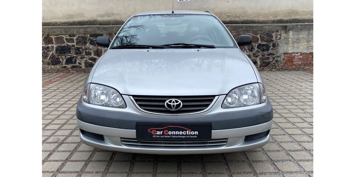 Toyota Avensis 214.770 km 1.999 &euro; Dresden 01187