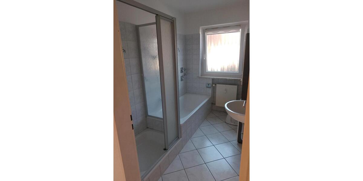 Hochparterre Schiffdorf - 3 Zimmer, 83 m&sup2;, 690&euro; | Angebot:25398177