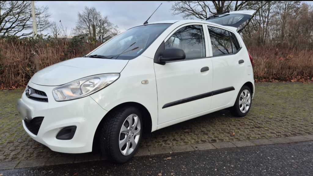 Hyundai i10 110.940 km 3.249 &euro; Kempen 47906