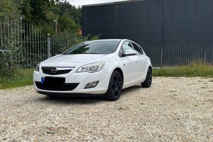 Opel Astra 209.000 km 4.000 € Hutthurm 94116