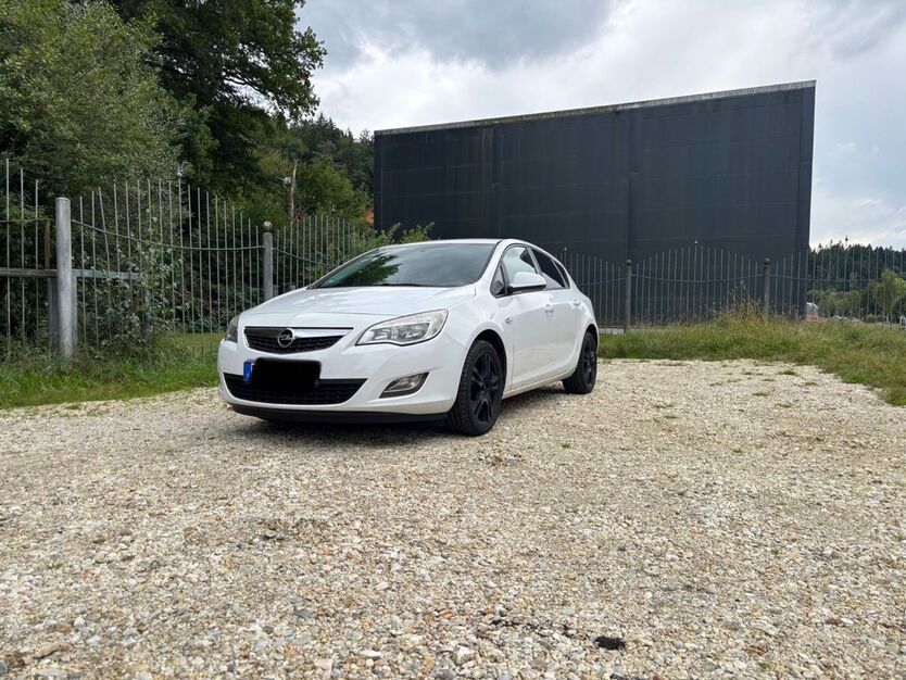 Opel Astra 209.000 km 4.000 € Hutthurm 94116